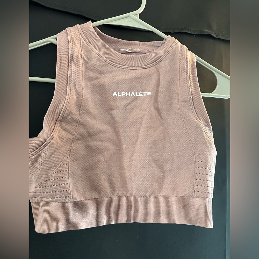 Alphalete Women's Pink Crop Top